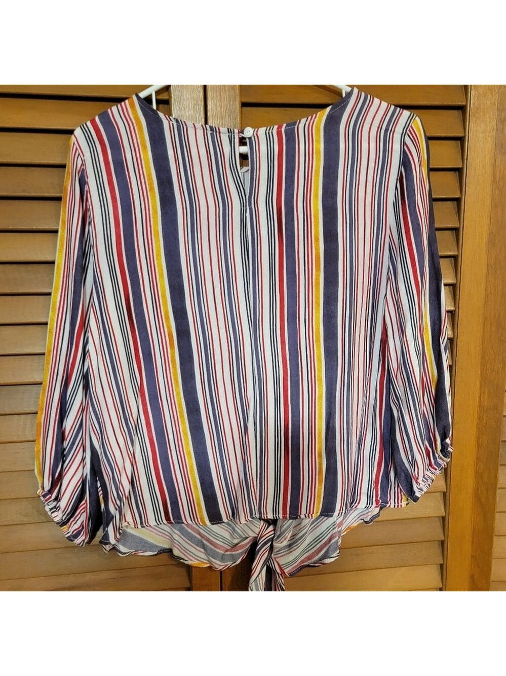 Kirious Women's 3/4 Sleeve Top - Front Tie - Picture 7 of 8